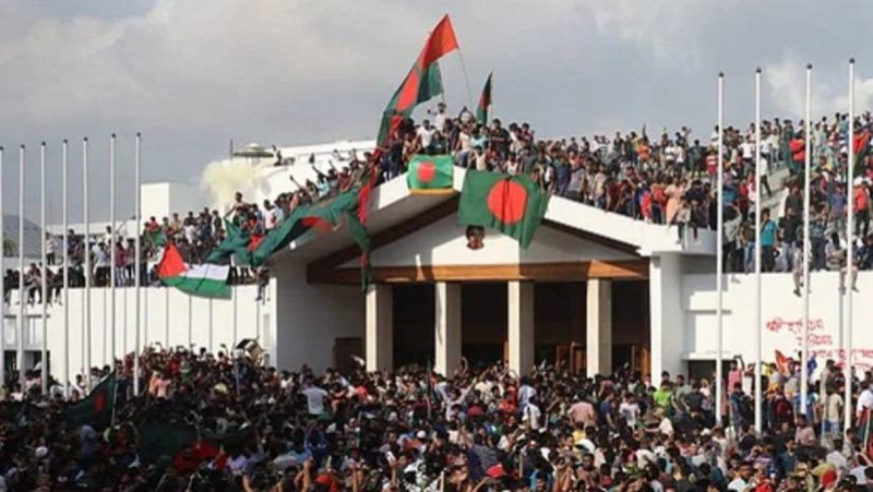 গণঅভ্যুত্থানের প্রথম বর্ষপূর্তি উপলক্ষে ৩৬ সদস্যের জাতীয় কমিটি গঠন, নেতৃত্বে মুহাম্মদ ইউনূস